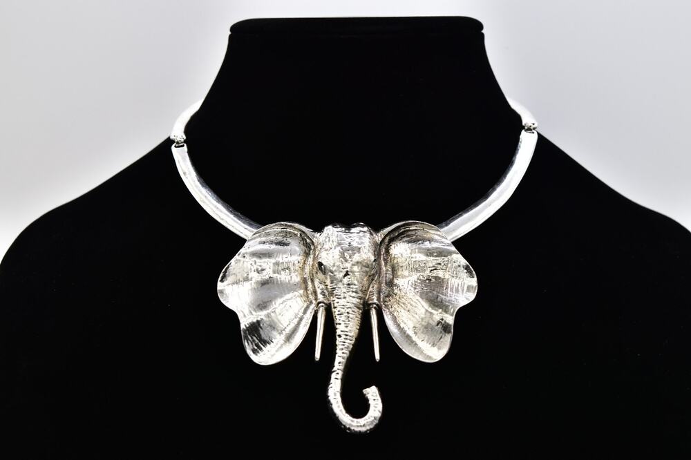 Vintage Silver Elephant Head Collar Necklace Chunky Statement Safari 1990s Bin3A
